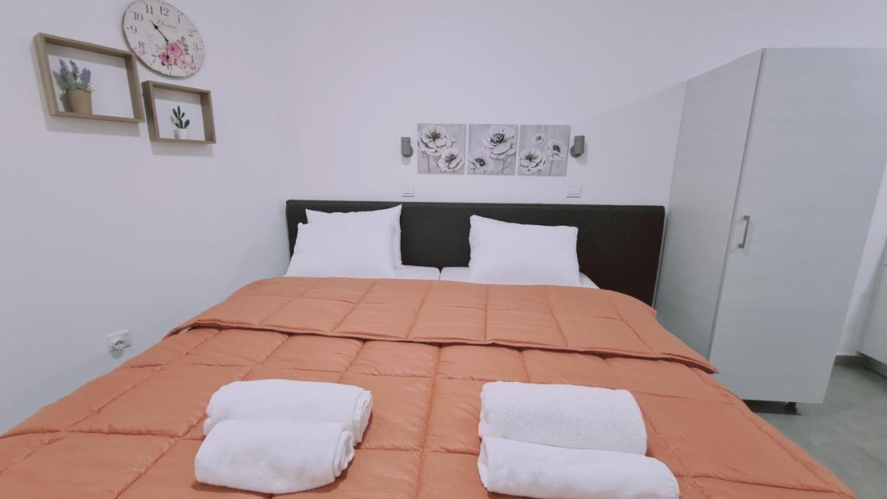 Stay Napa Living Studios Айя-Напа Экстерьер фото