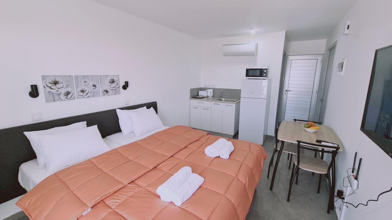 Stay Napa Living Studios Айя-Напа Экстерьер фото
