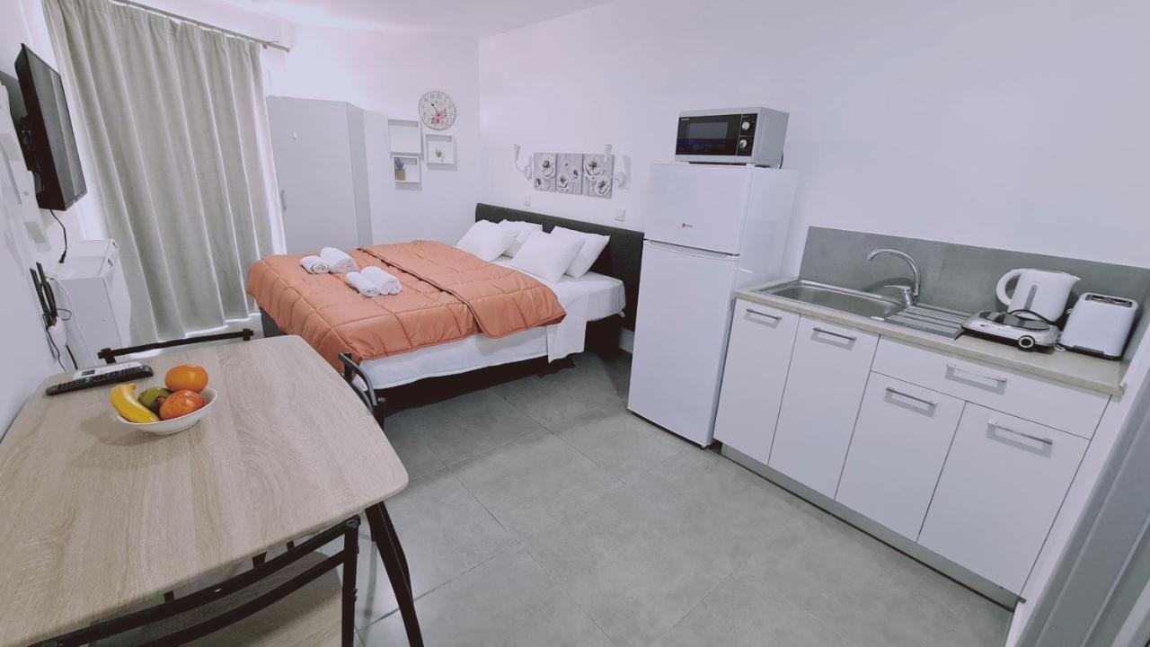 Stay Napa Living Studios Айя-Напа Экстерьер фото