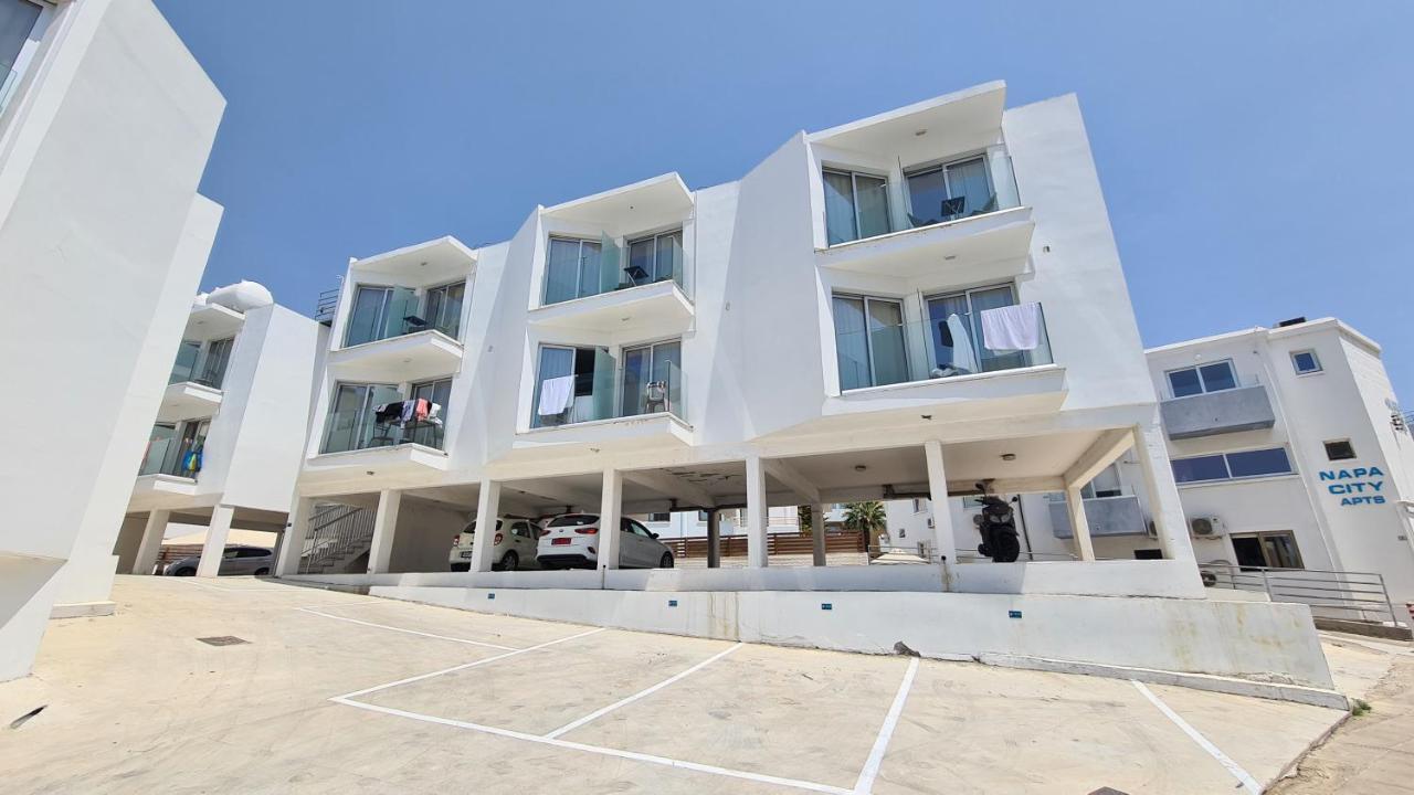 Stay Napa Living Studios Айя-Напа Экстерьер фото