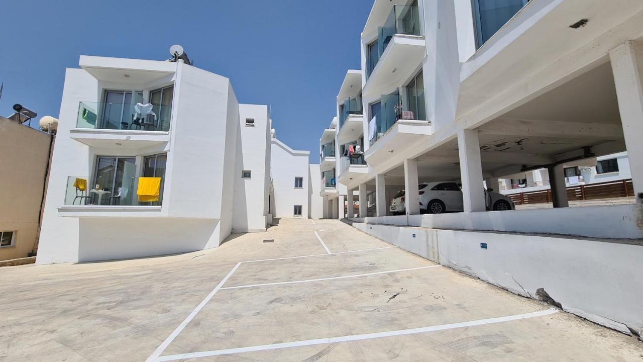 Stay Napa Living Studios Айя-Напа Экстерьер фото