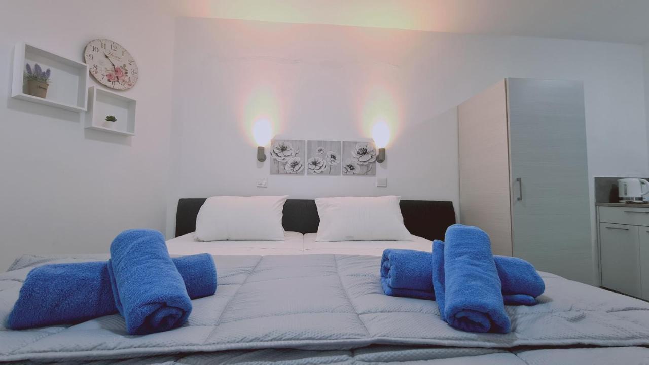 Stay Napa Living Studios Айя-Напа Экстерьер фото